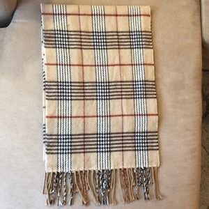 5/$25 Sale! || Bass Scarf